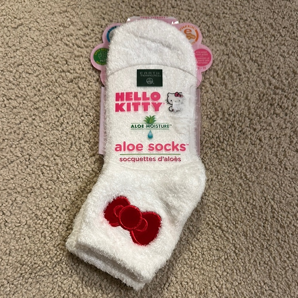 Hello Kitty Aloe Moisture Socks - Brand New